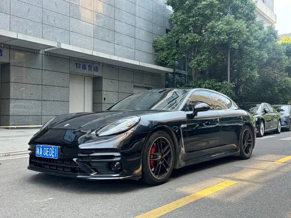 Porsche Panamera 2011