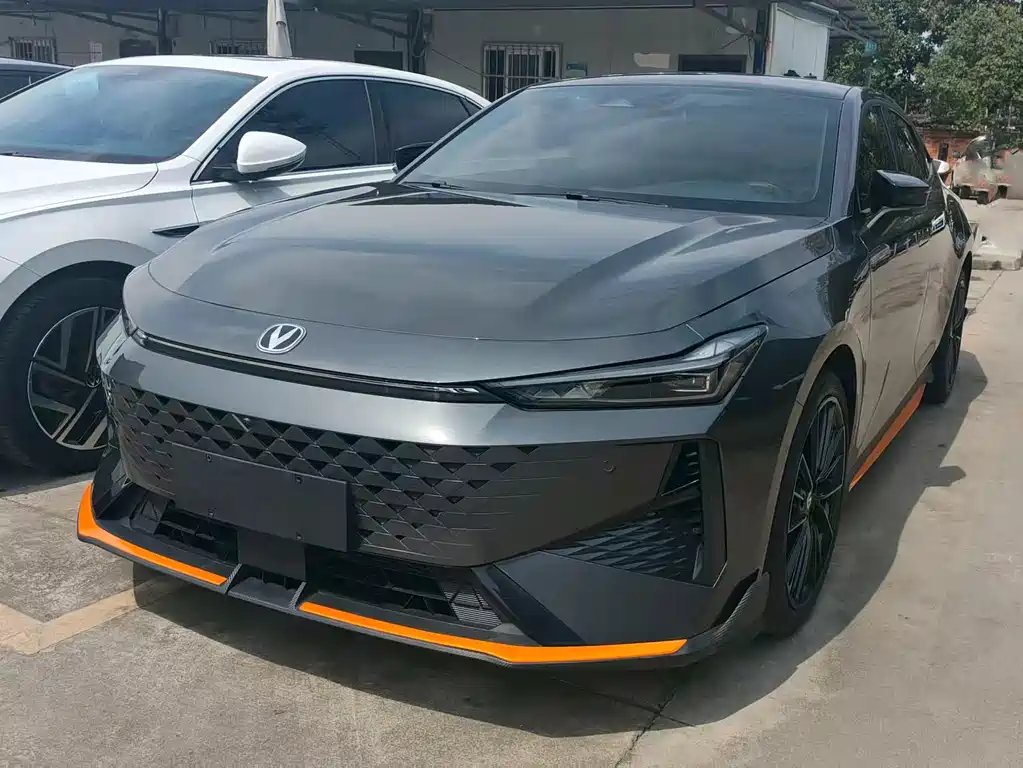 Changan UNI-V 2025