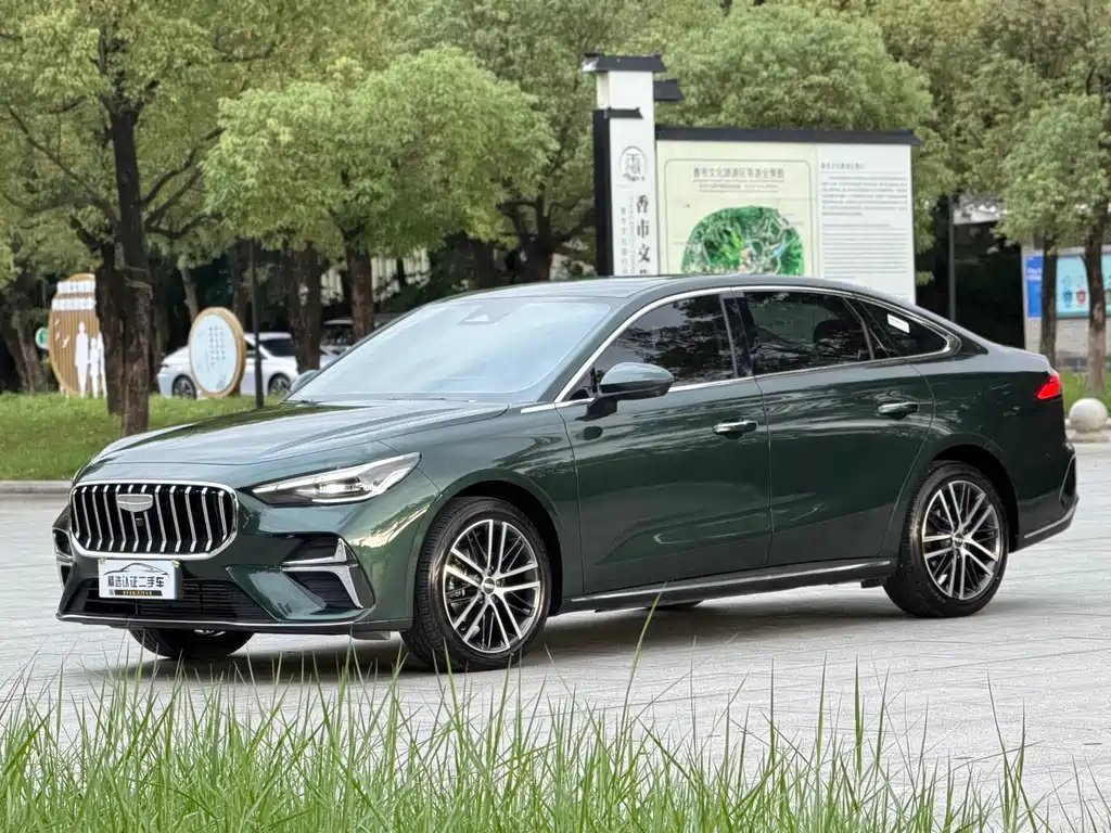 Geely Emgrand 2025