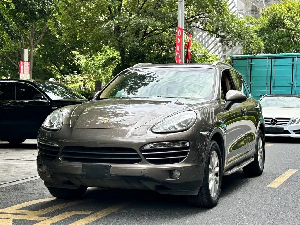 Porsche Cayenne 2011