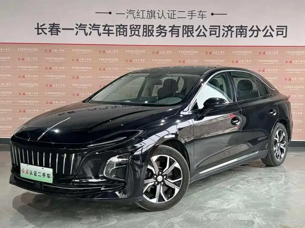 Hongqi Hongqi E-QM5 2024