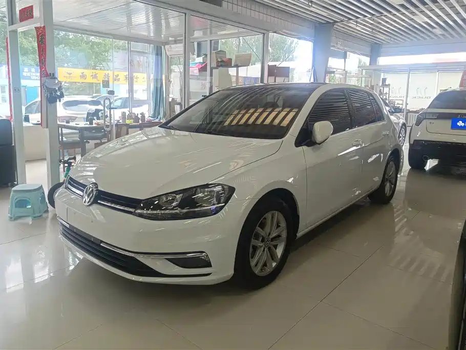 Volkswagen Golf 2020