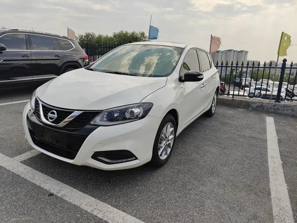 Nissan Tiida 2025