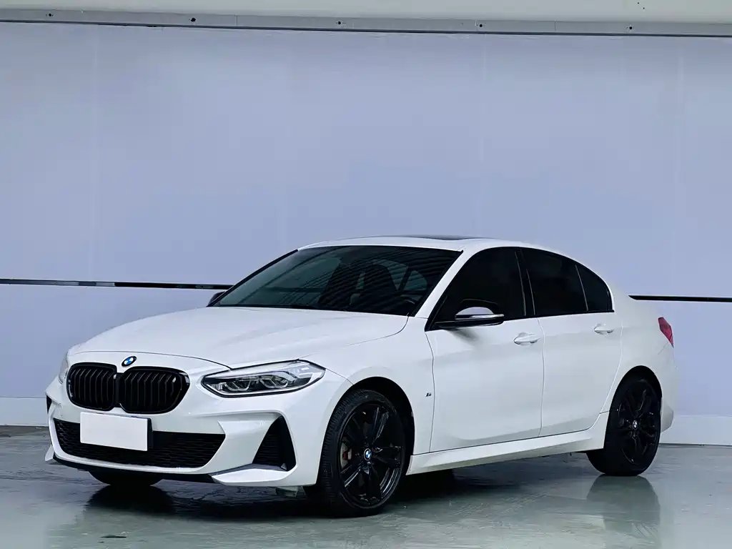 BMW 1 Series 2021