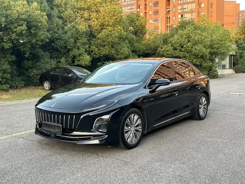 Hongqi Hongqi E-QM5 2023