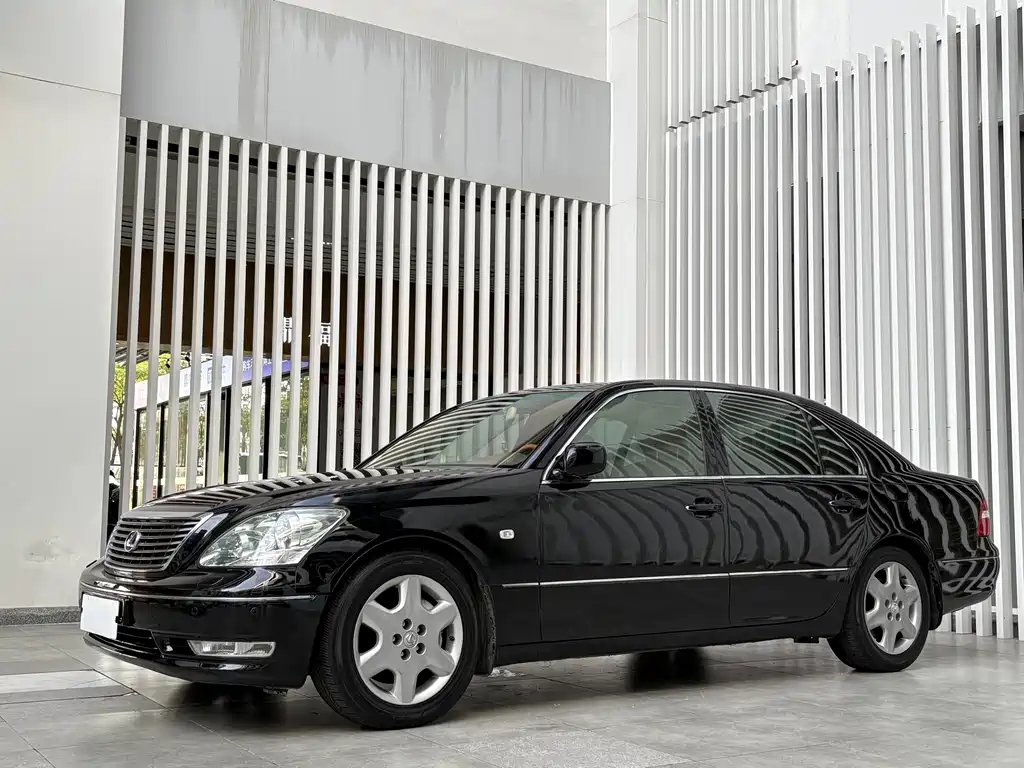 Lexus LS 2005