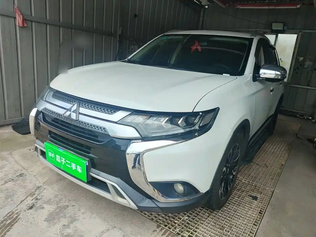 Mitsubishi Outlander 2019