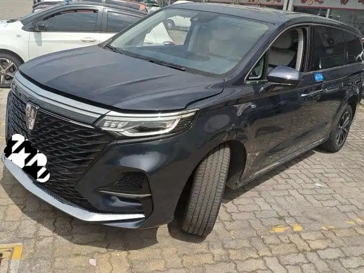 Roewe iMAX8 2021