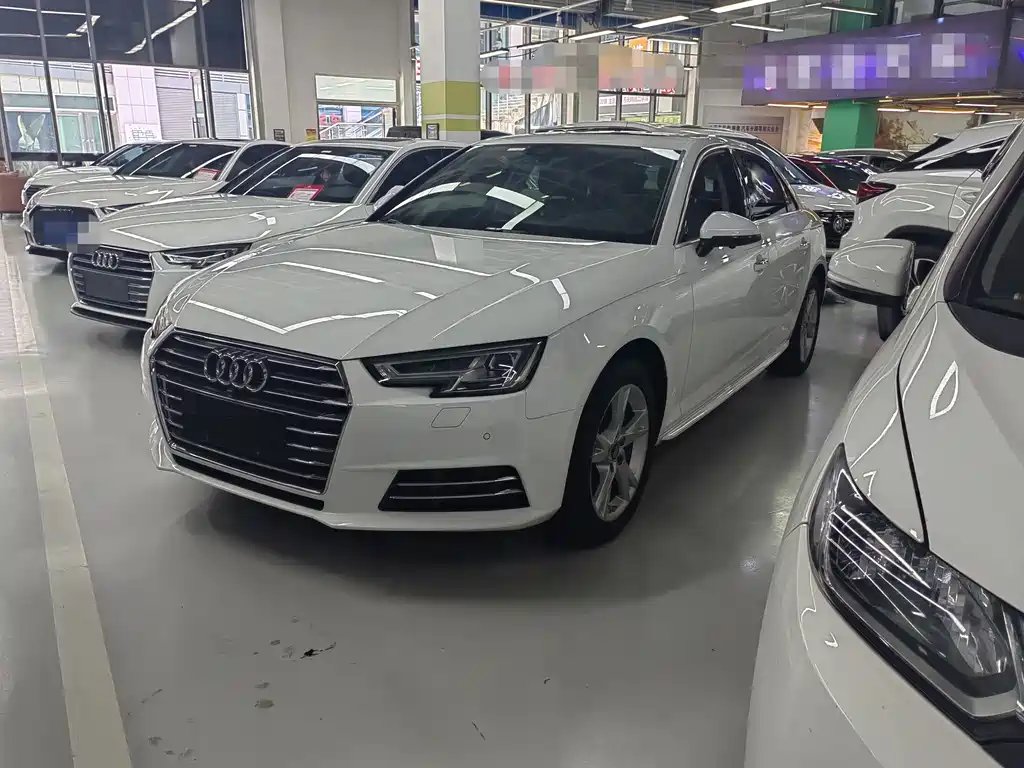 Audi A4L 2018