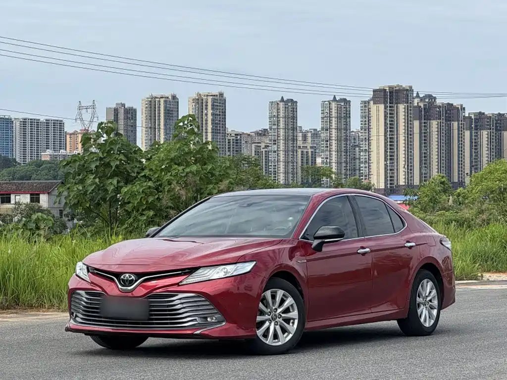 Toyota Camry 2019
