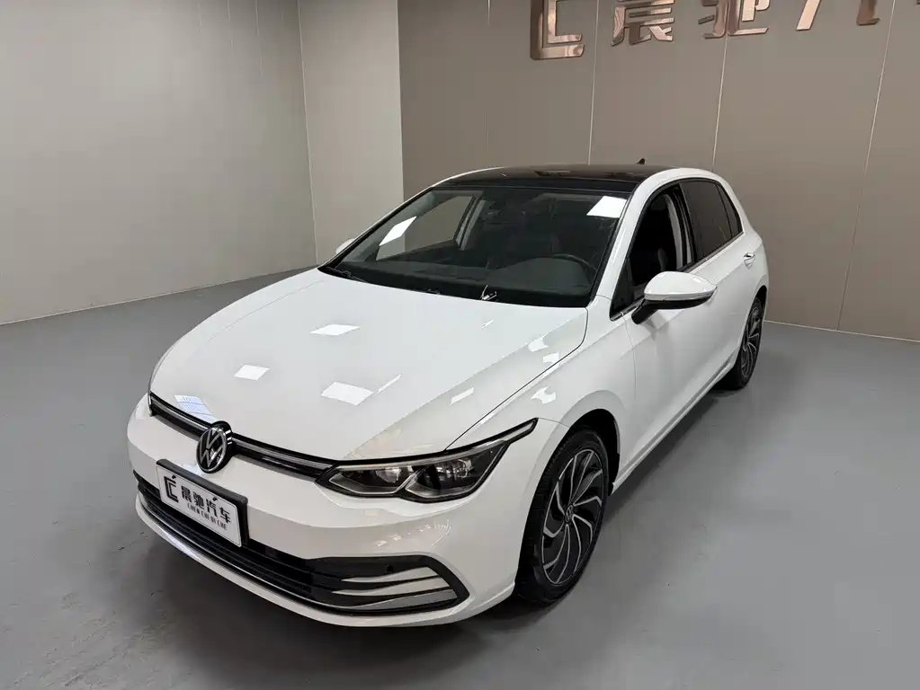 Volkswagen Golf 2021