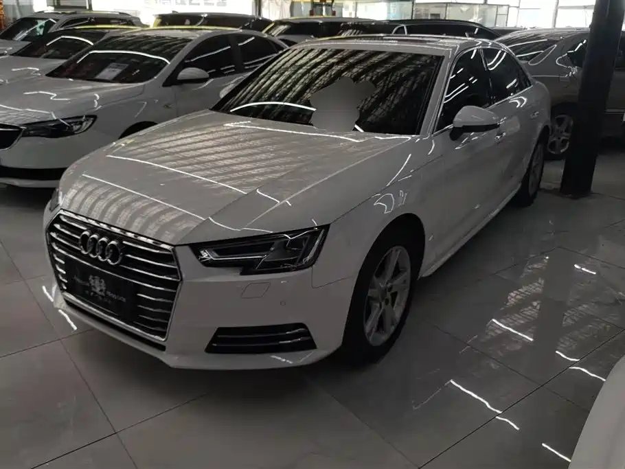Audi A4L 2018