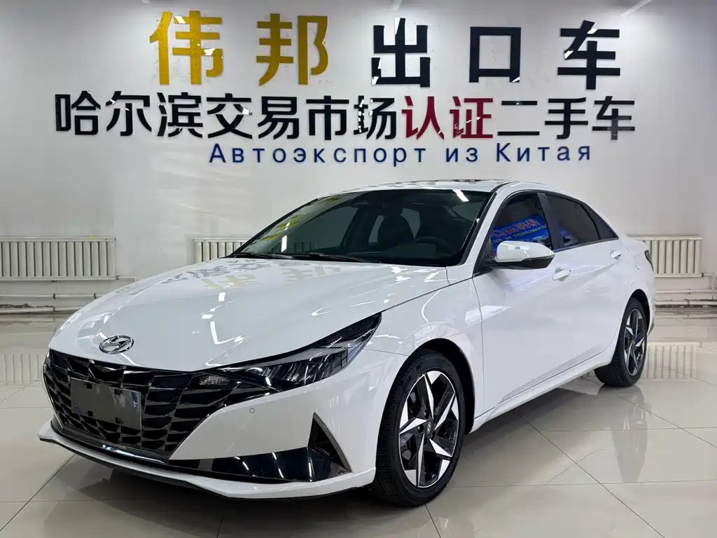 Hyundai Elantra 2022