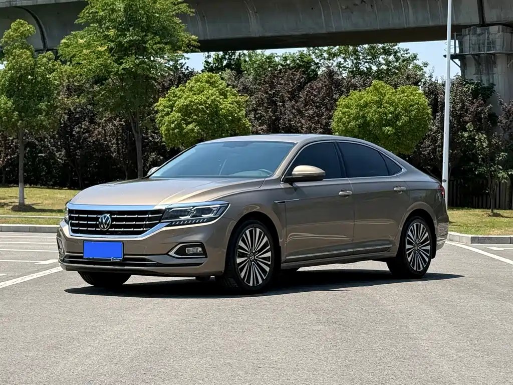 Volkswagen Passat 2021