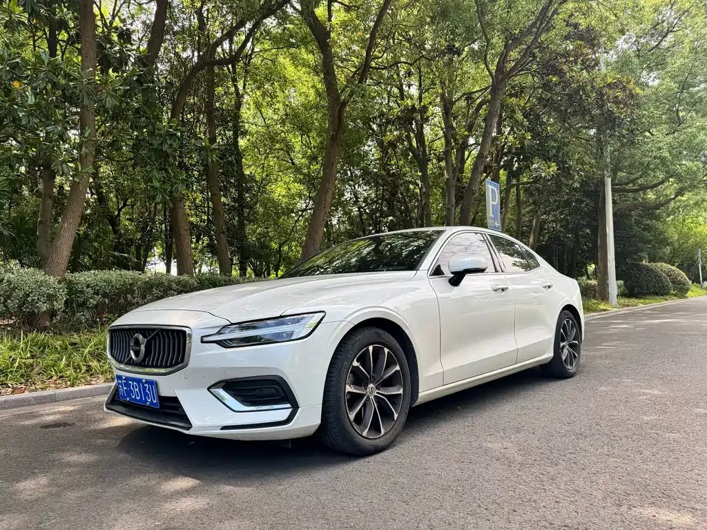 Volvo S60 2021