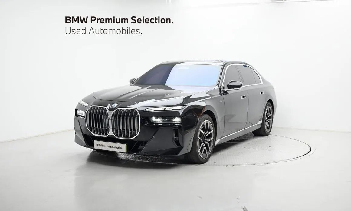 BMW 7-Series 2025