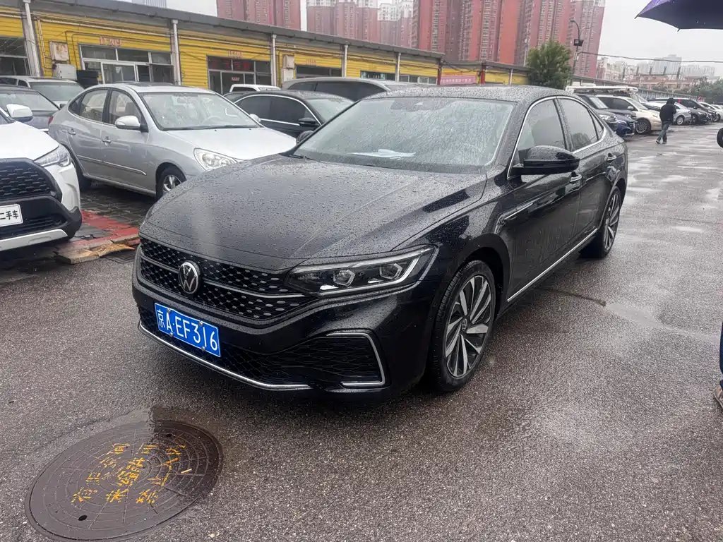 Volkswagen Passat 2022