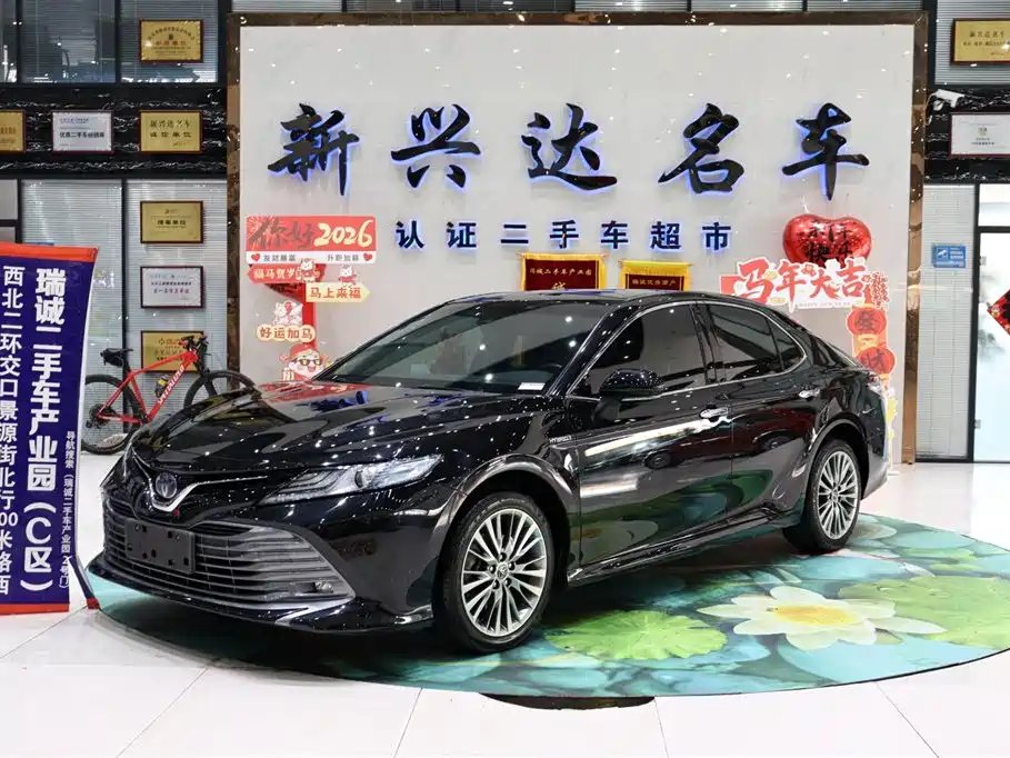 Toyota Camry 2019
