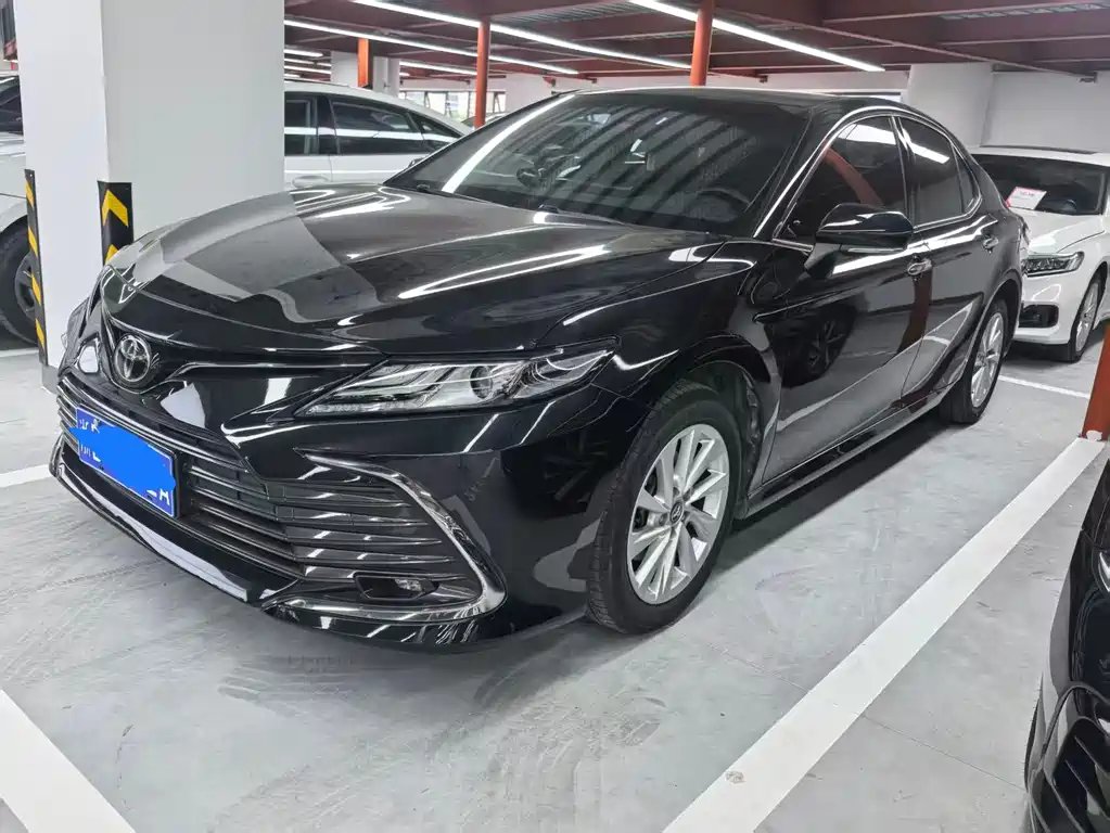 Toyota Camry 2021