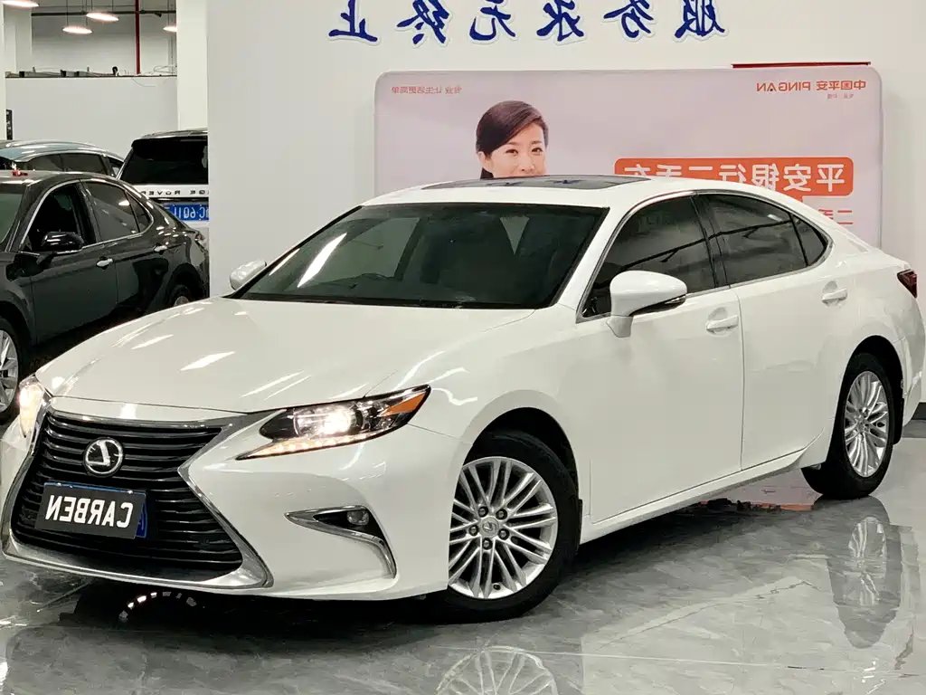 Lexus ES 2017