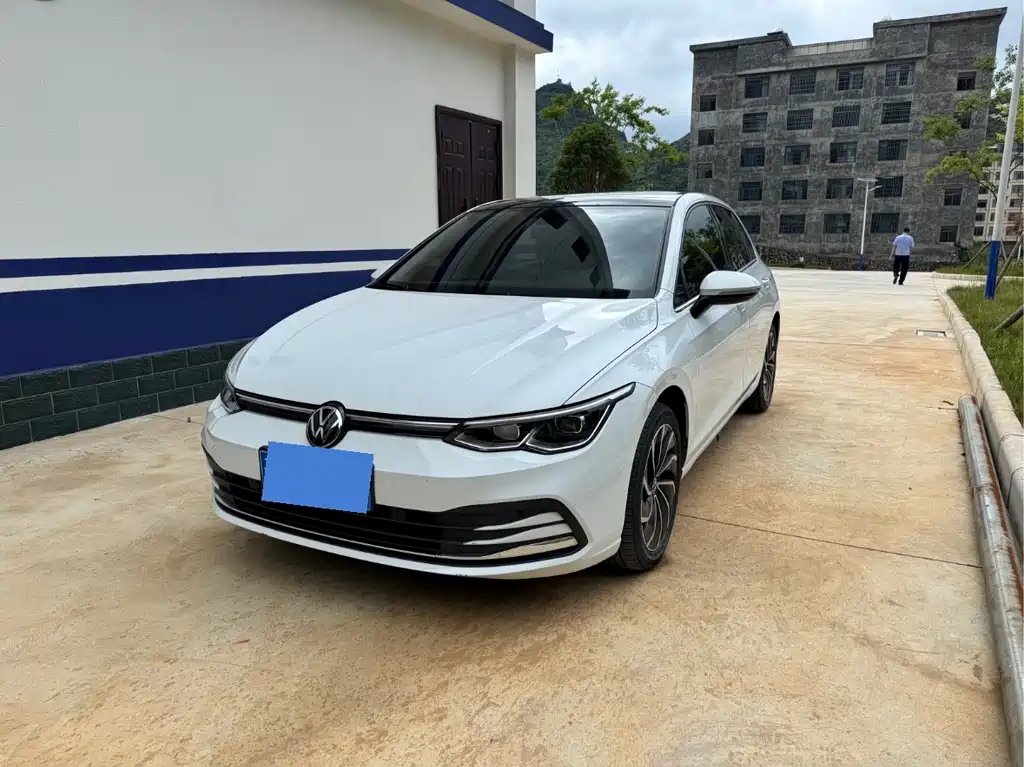 Volkswagen Golf 2023
