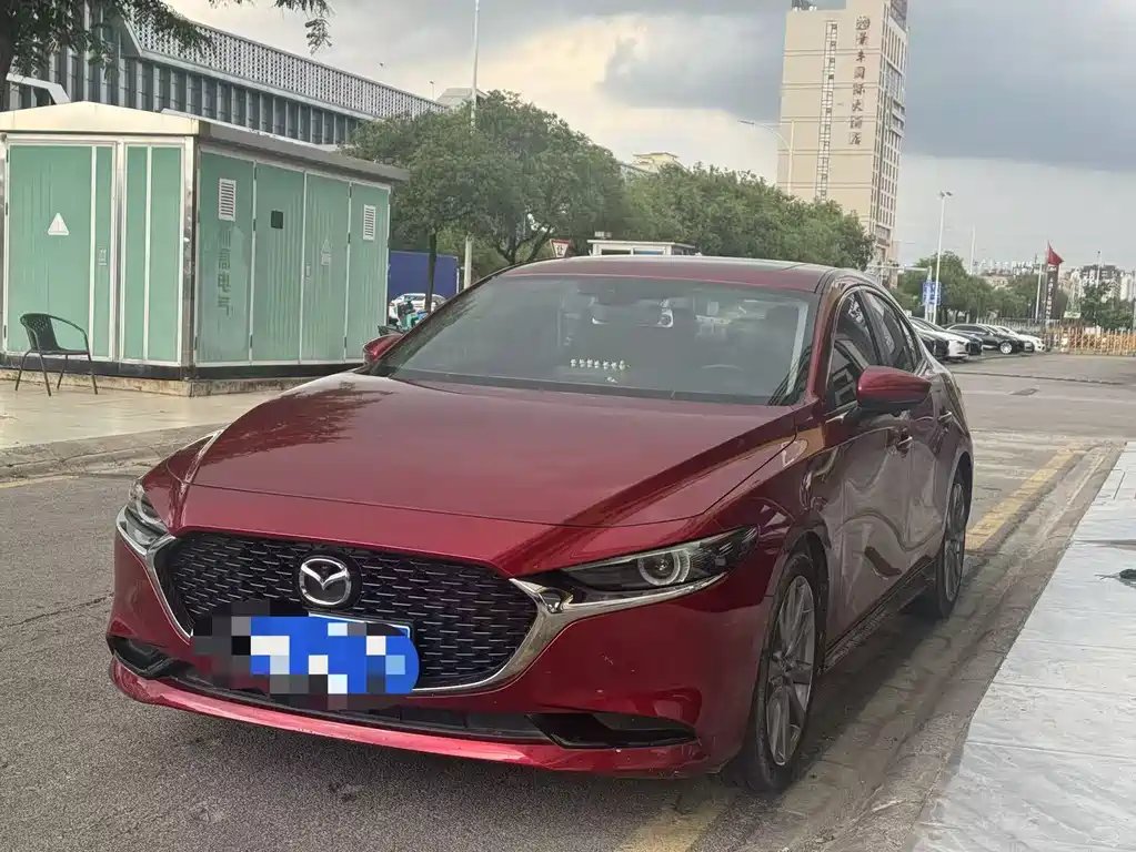 Mazda 3 Axela 2022