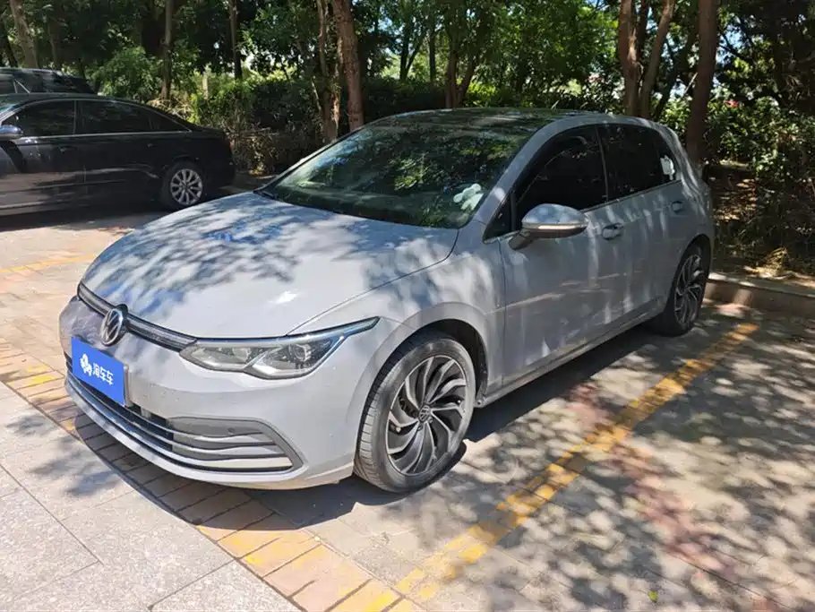 Volkswagen Golf 2024