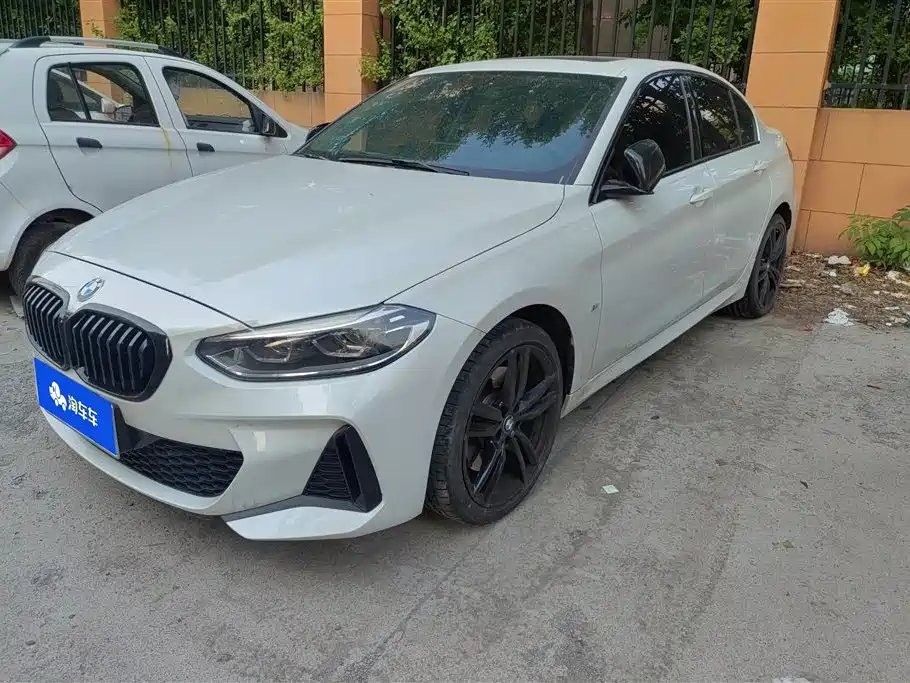 BMW 1 Series 2023