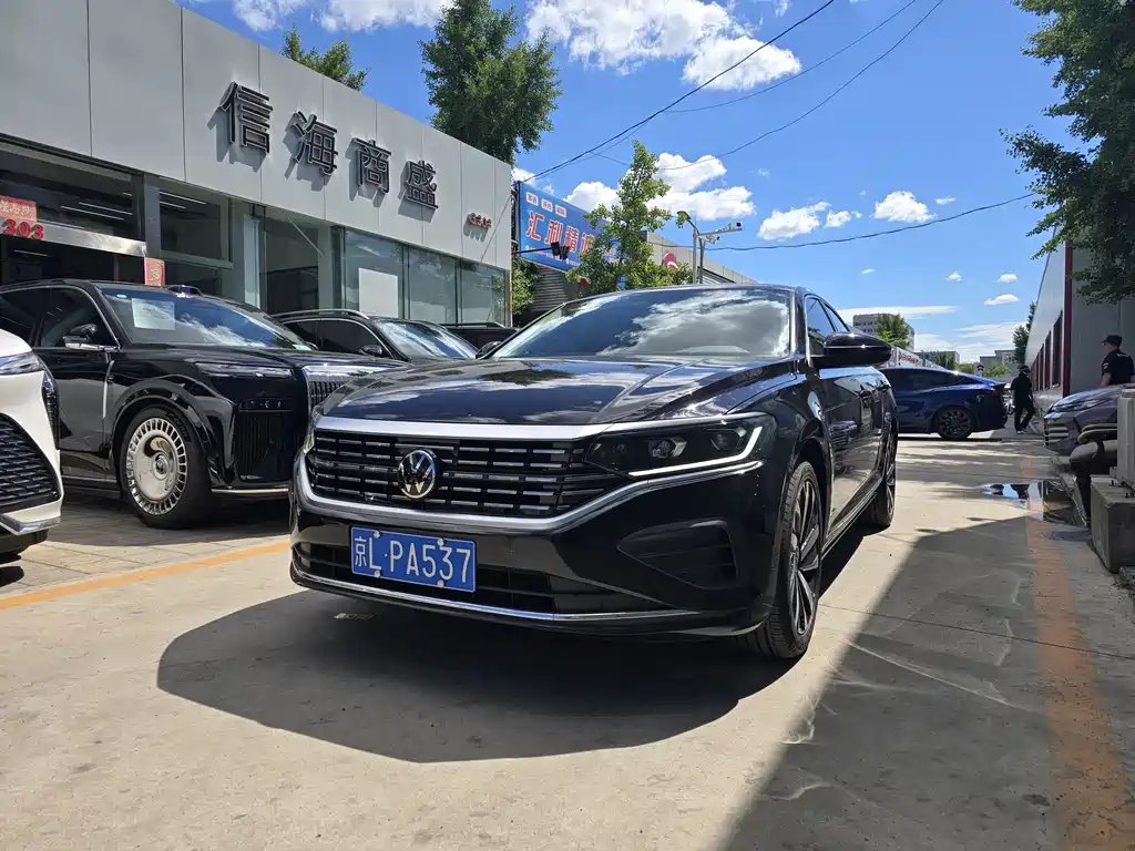 Volkswagen Passat 2024