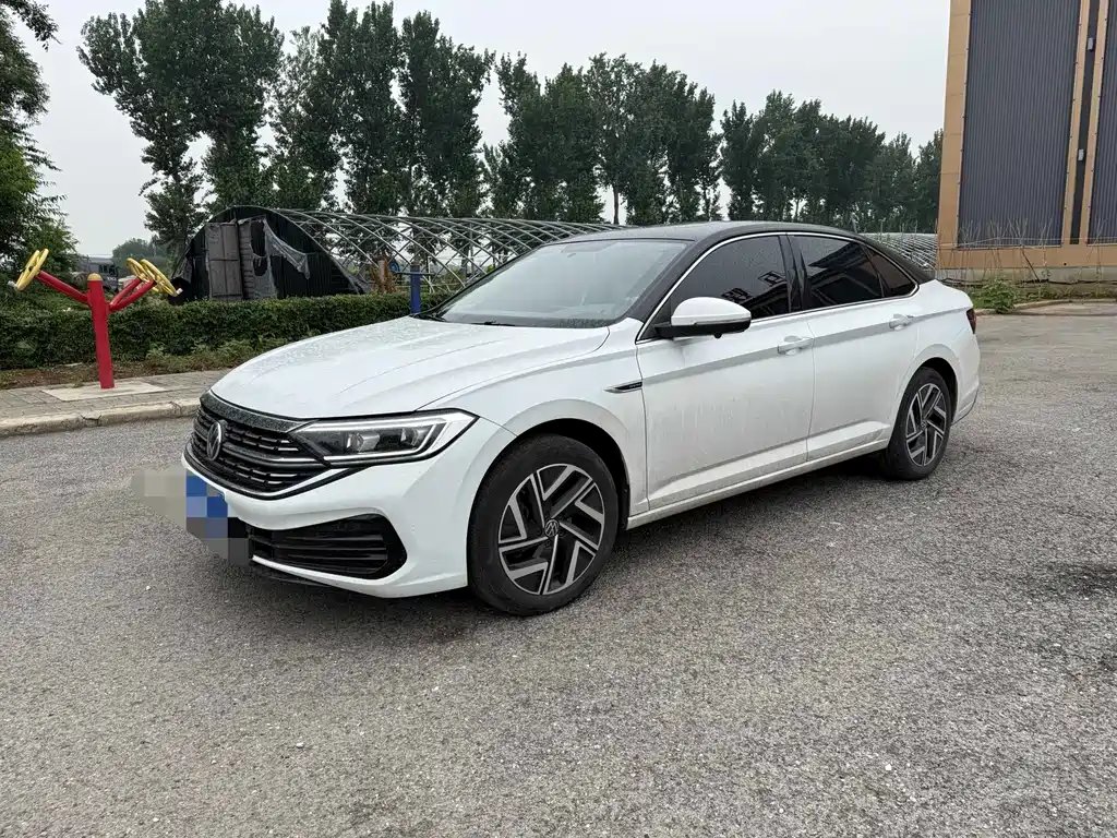 Volkswagen Sagitar 2022