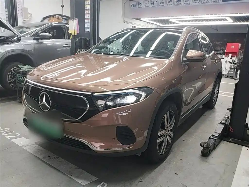 Mercedes-Benz EQA 2023