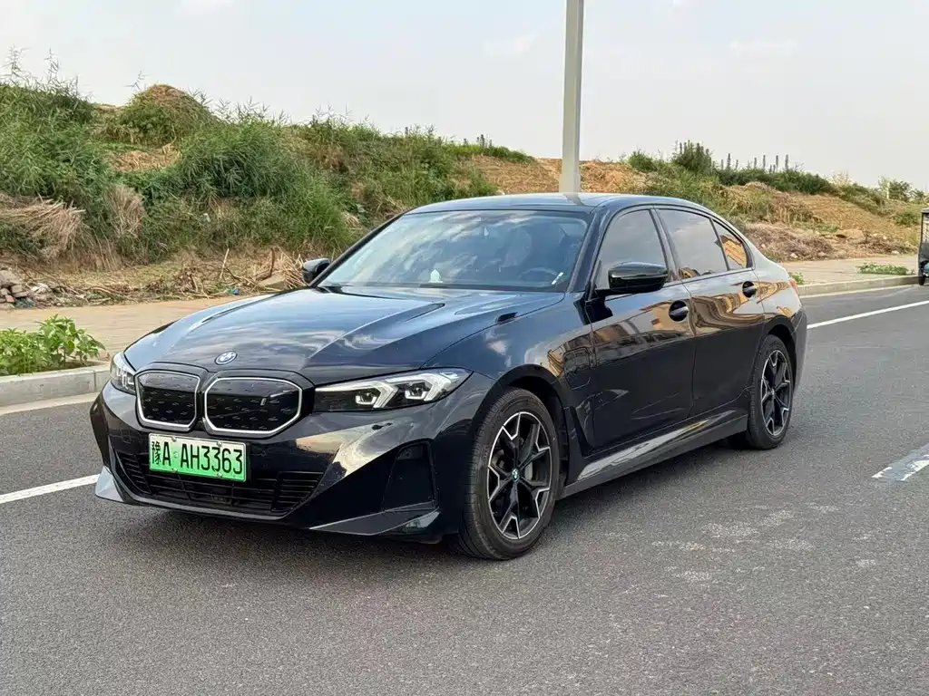 BMW i3 2023