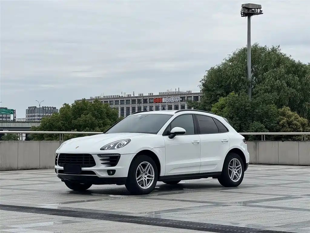 Porsche Macan 2016