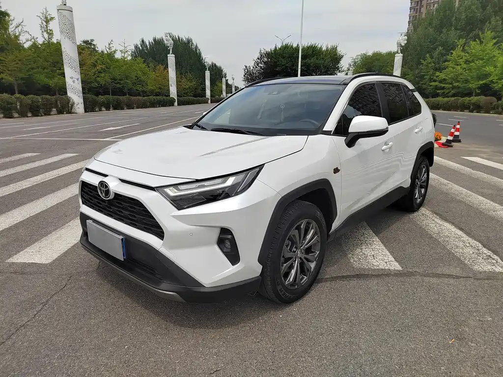 Toyota RAV4 2024