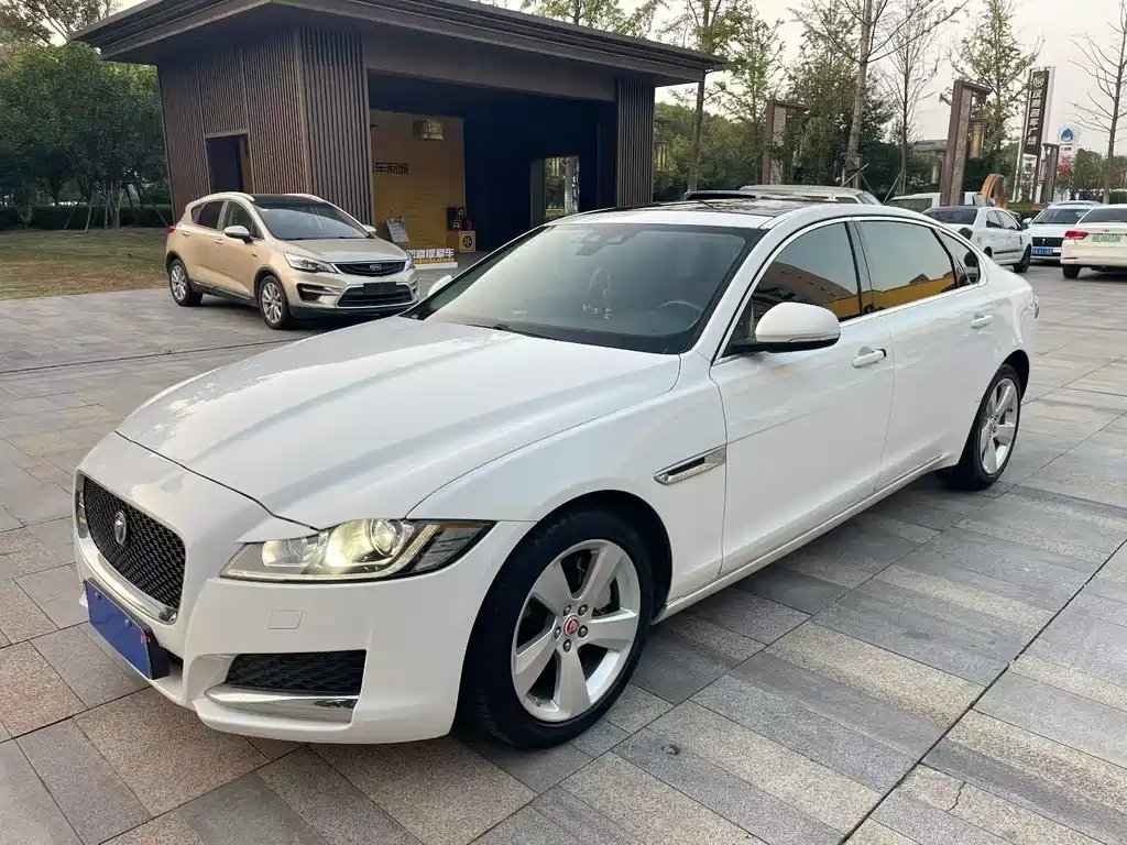 Jaguar XFL 2021