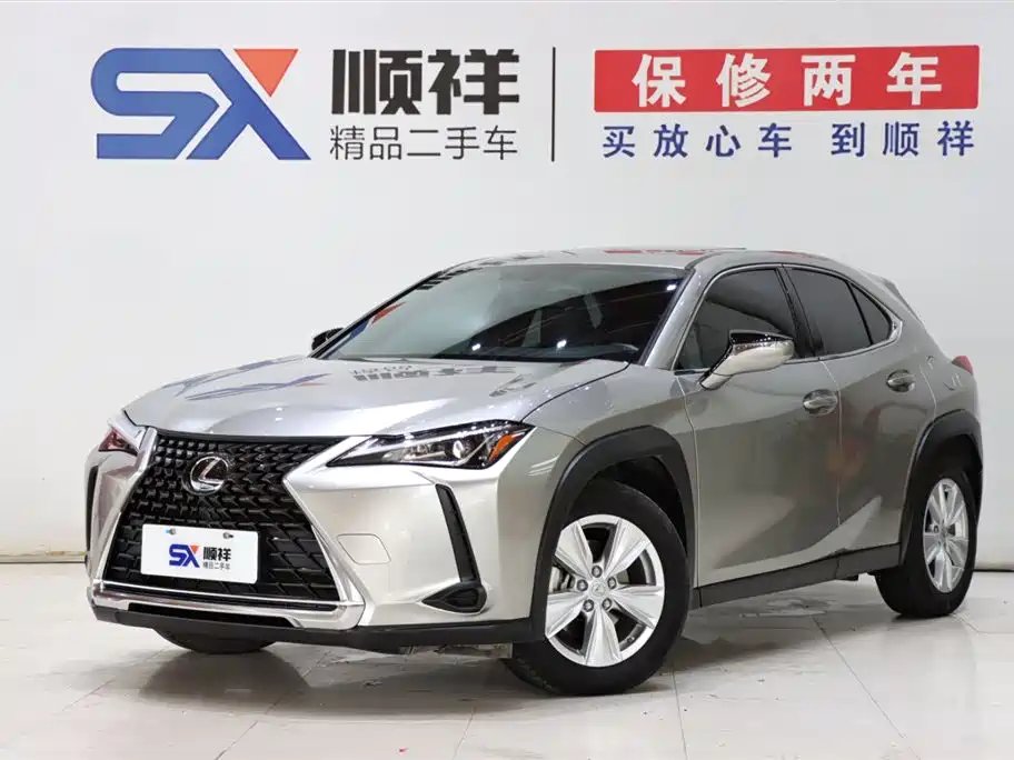 Lexus UX 2022