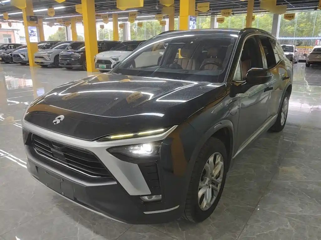 NIO ES8 2022