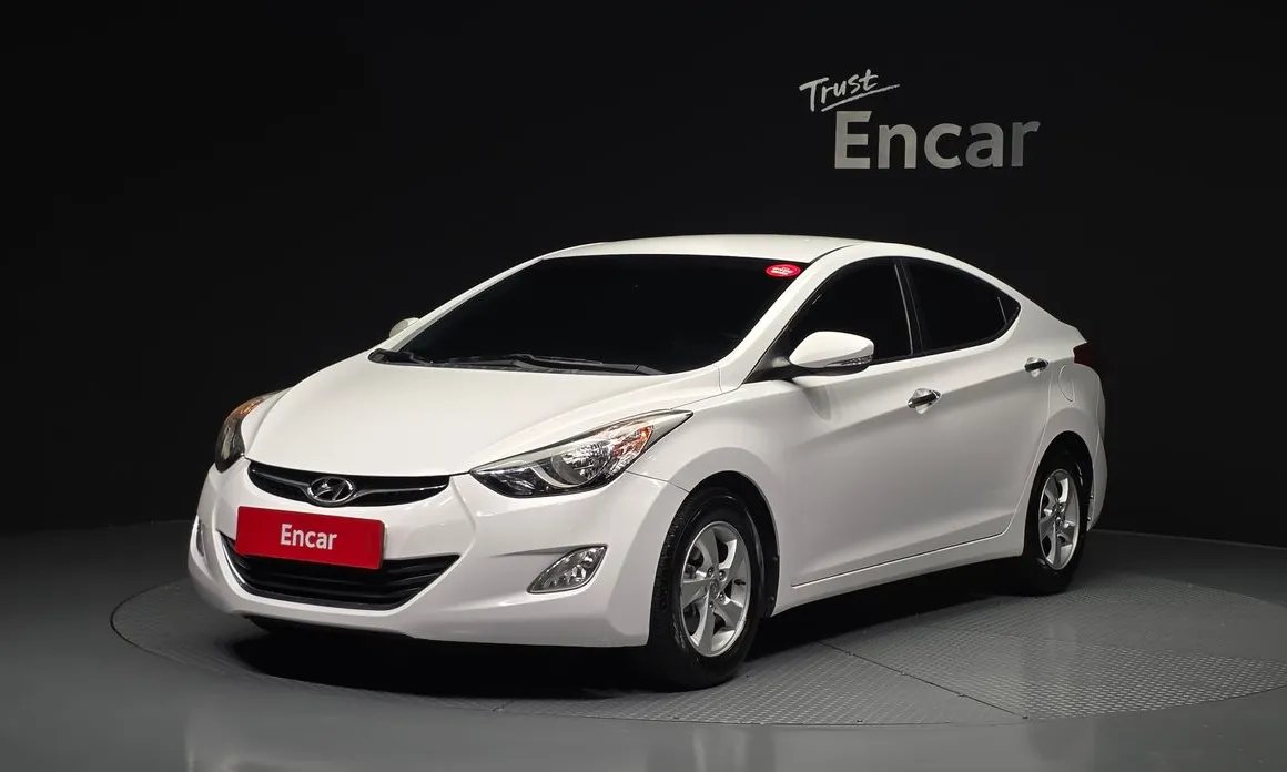 Hyundai AVANTE 2013