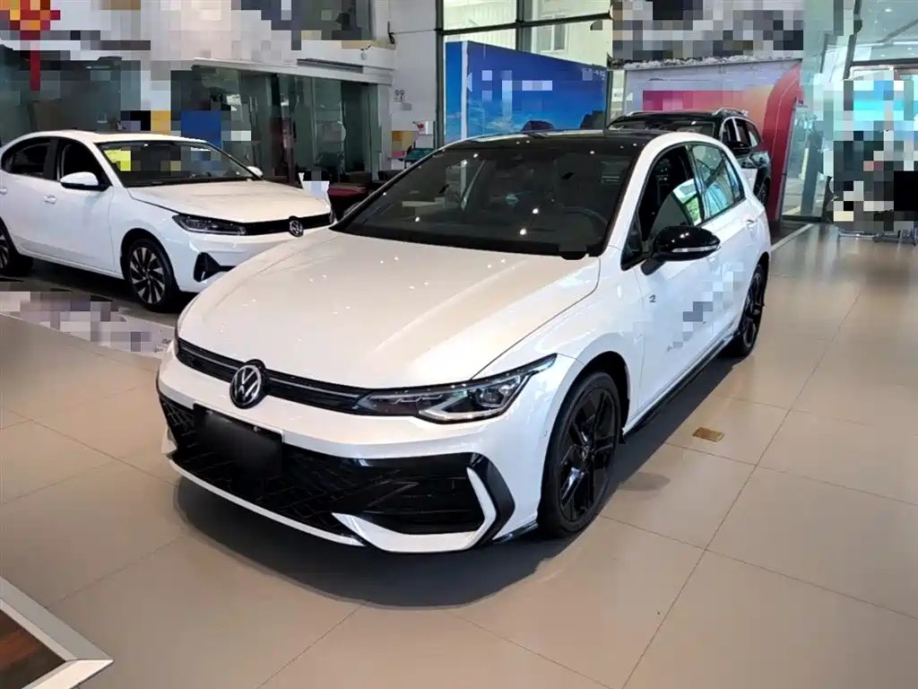 Volkswagen Golf 2025