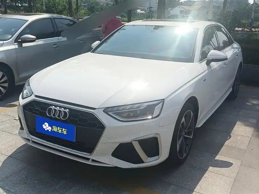 Audi A4L 2021