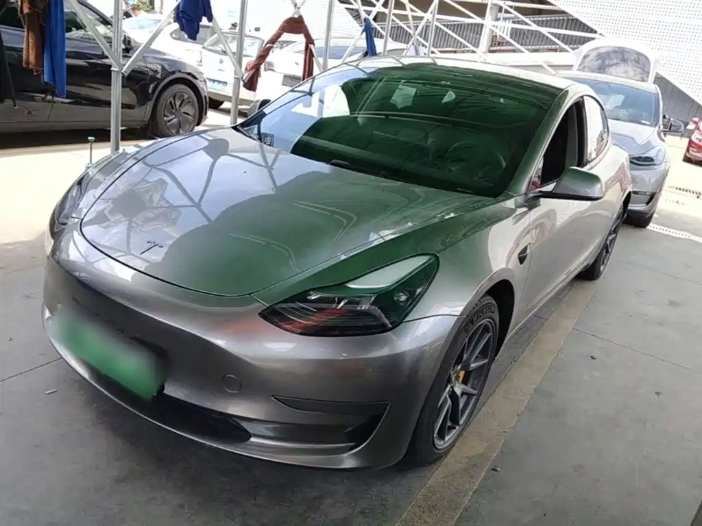 Tesla Model 3 2022
