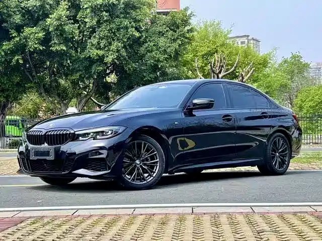 BMW 3 Series 2022