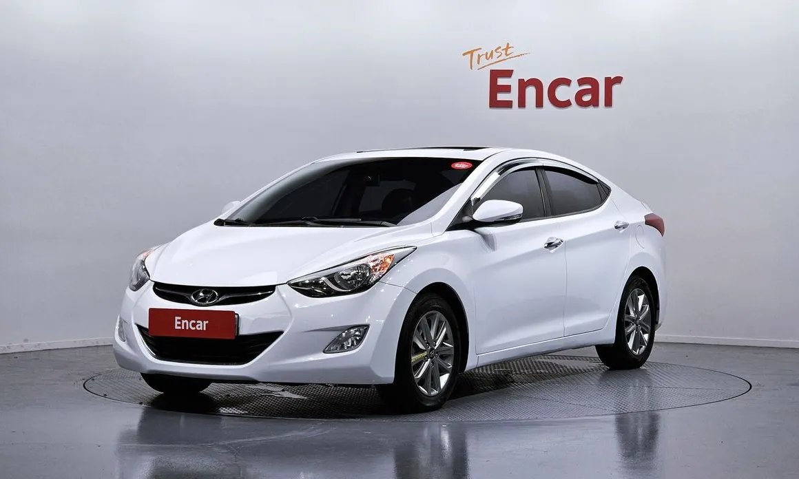Hyundai AVANTE 2012