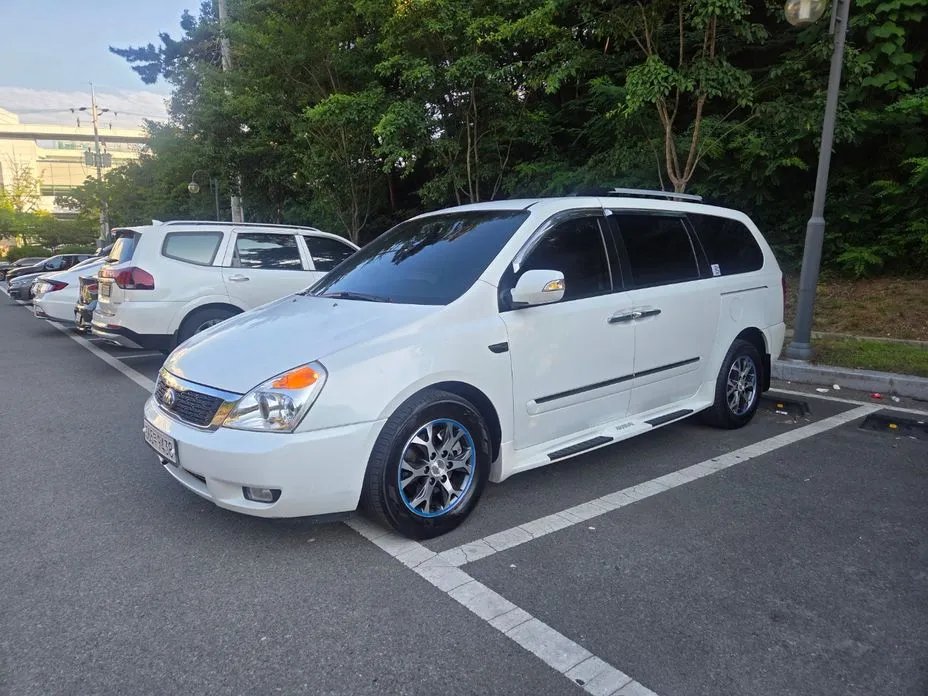 Kia Carnival 2013