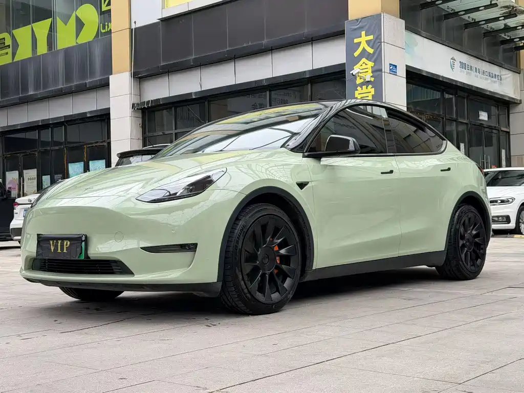 Tesla Model Y 2021