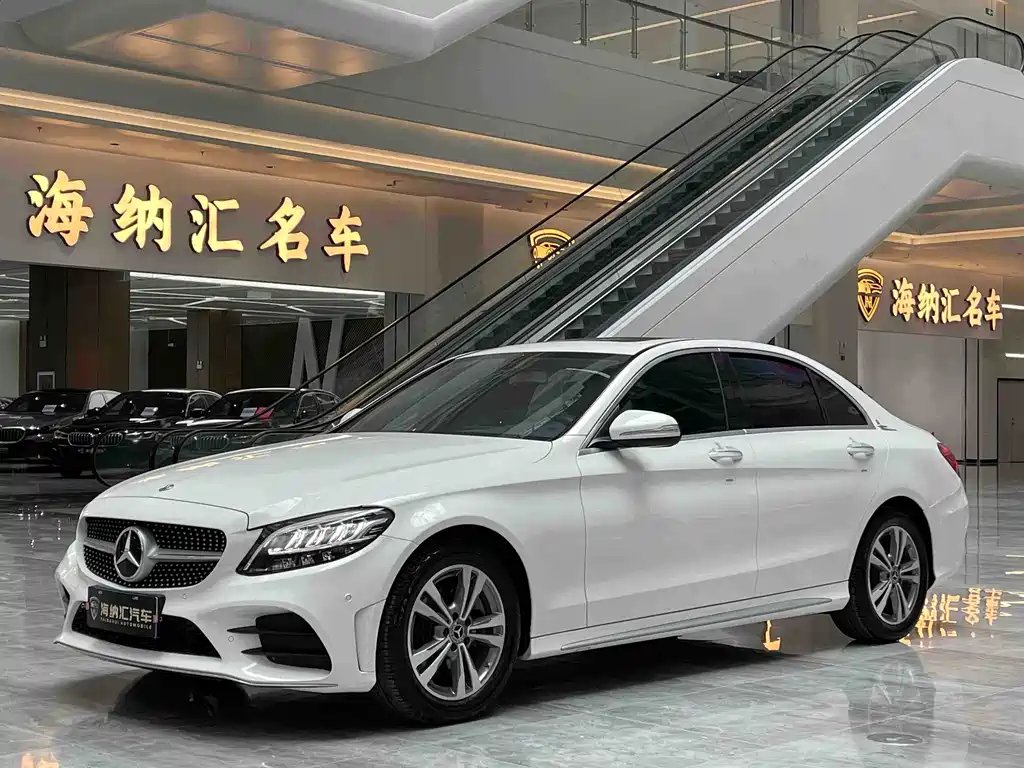 Mercedes-Benz C-Class 2021
