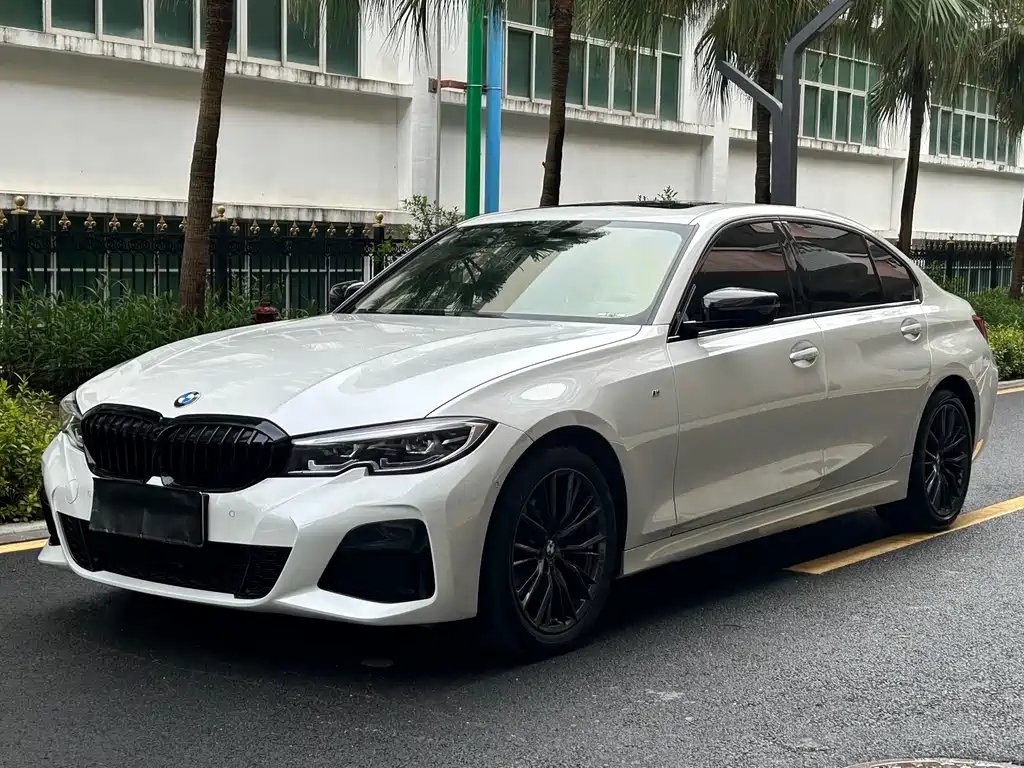 BMW 3 Series 2022