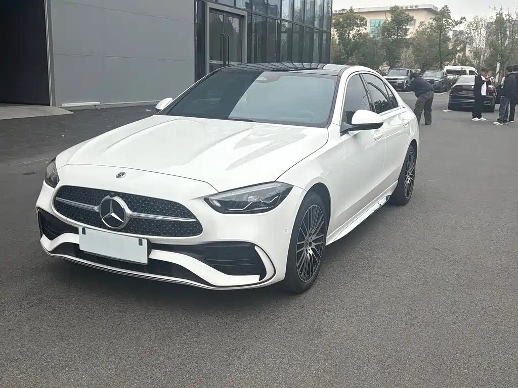 Mercedes-Benz C-Class 2023