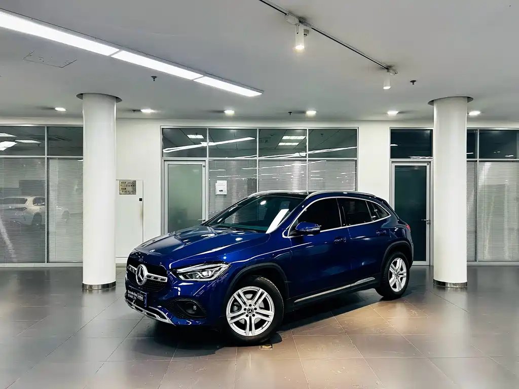 Mercedes-Benz GLA 2024