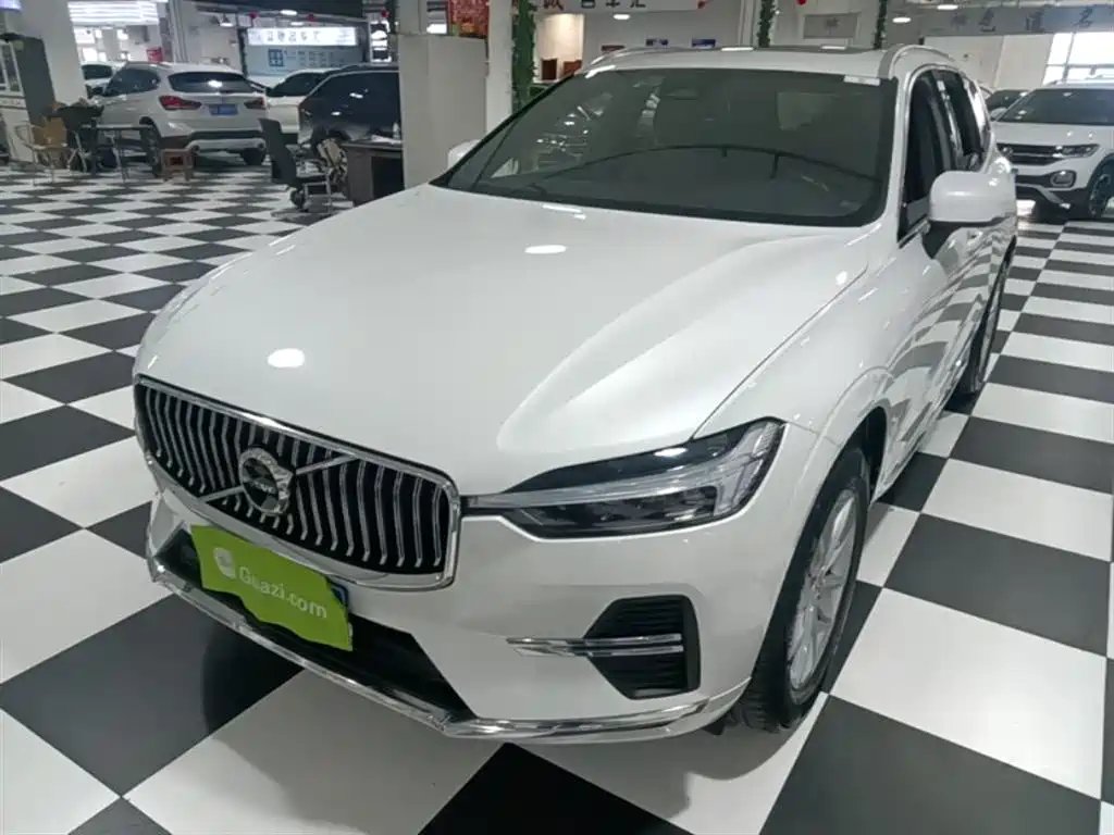 Volvo XC60 2022